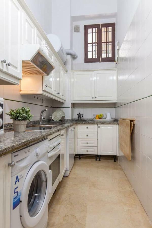 A4 Centro De Sevilla Catedral Santa Cruz Parking Privado Opcional المظهر الخارجي الصورة